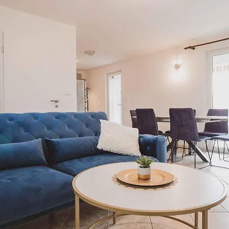 Holiday home In - Insel Krk 42238 *